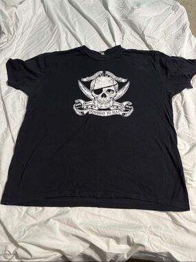 Next Level Apparel Black Short-Sleeve Skull Graphic Tee